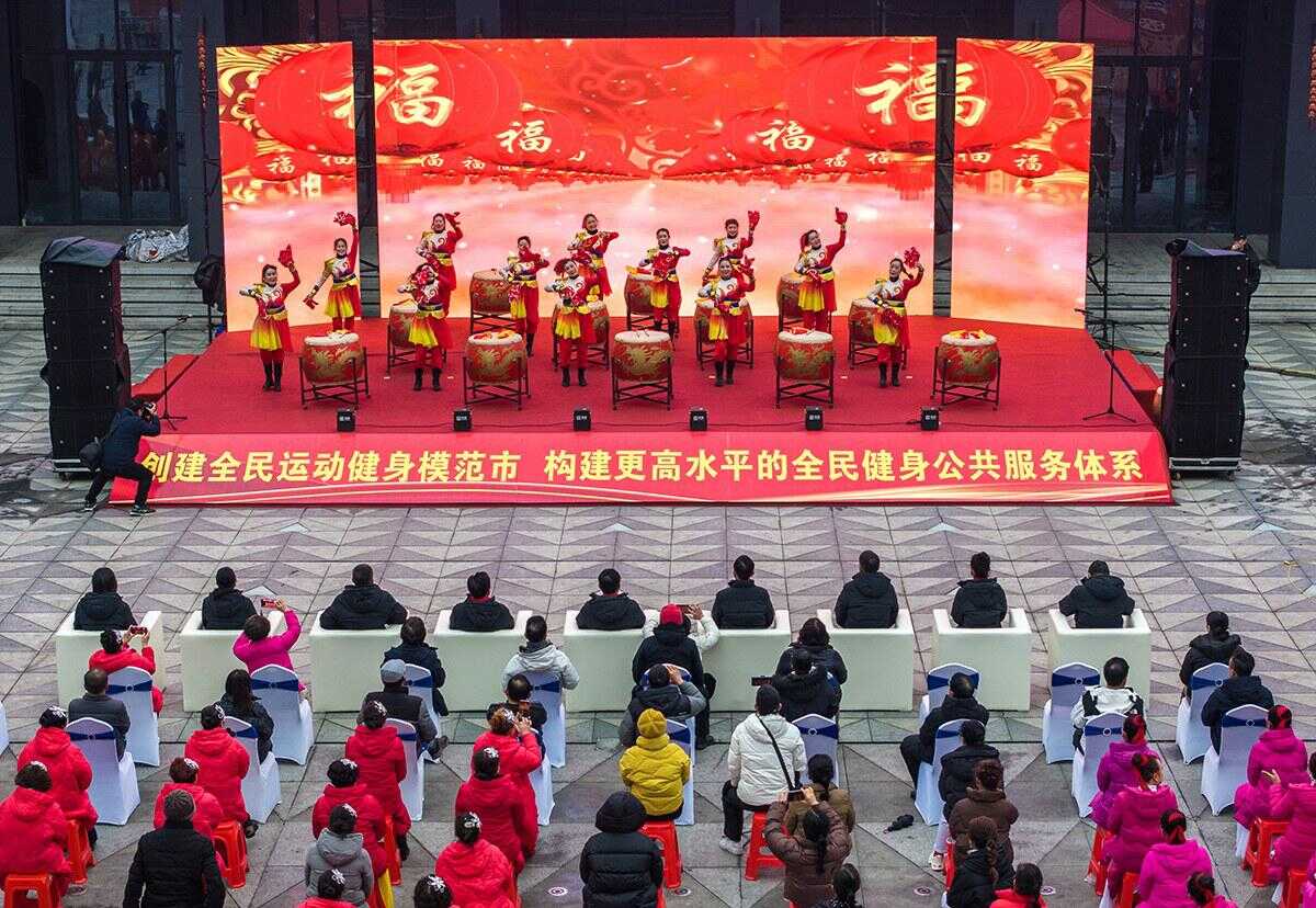 离不开资金