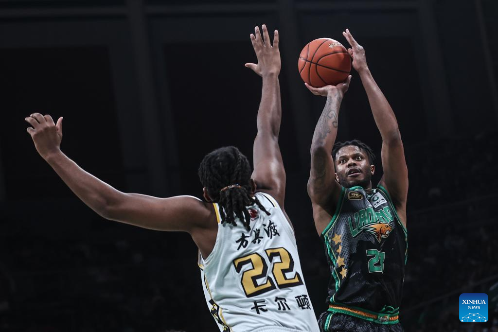 正的强者不 正的强者不