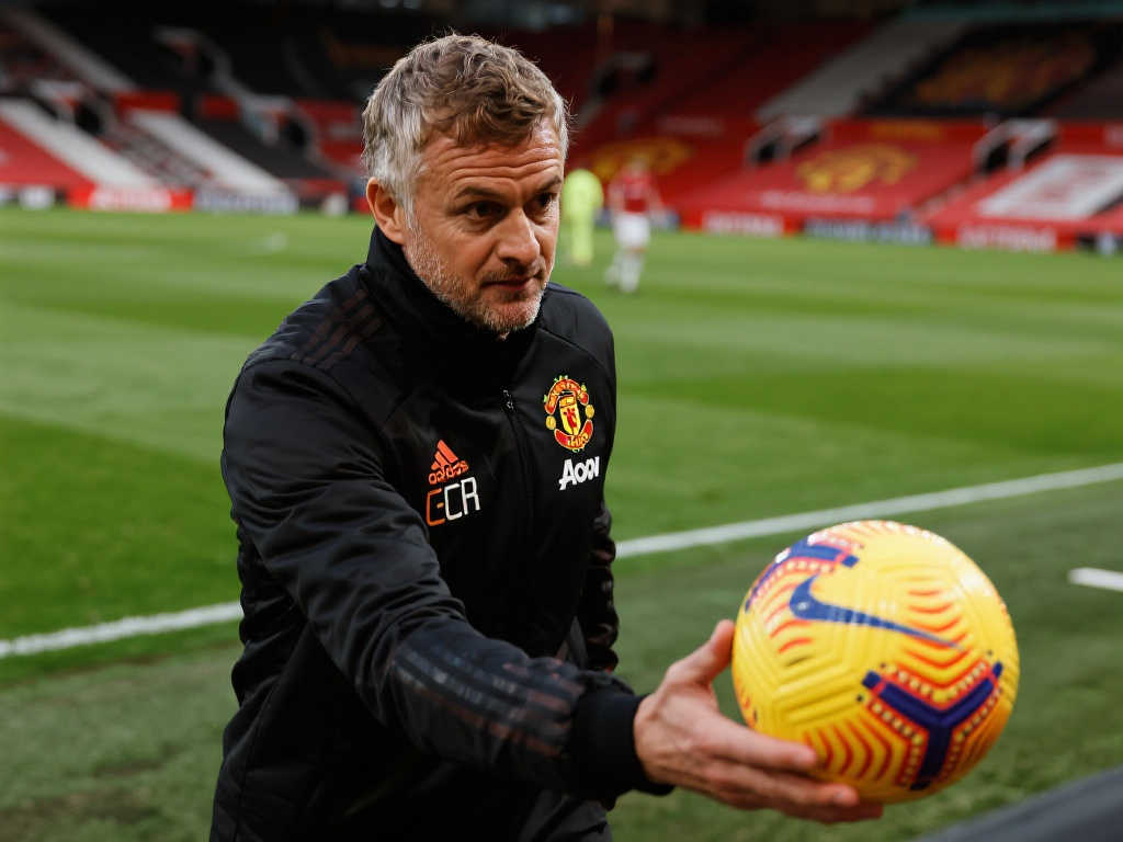 他从不因对 他从不因对